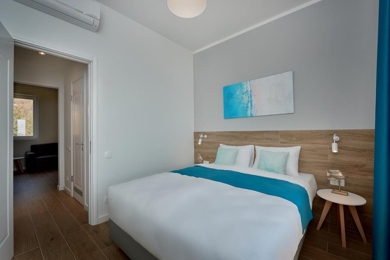 Garni Hotel Larimar Budva Exteriör bild