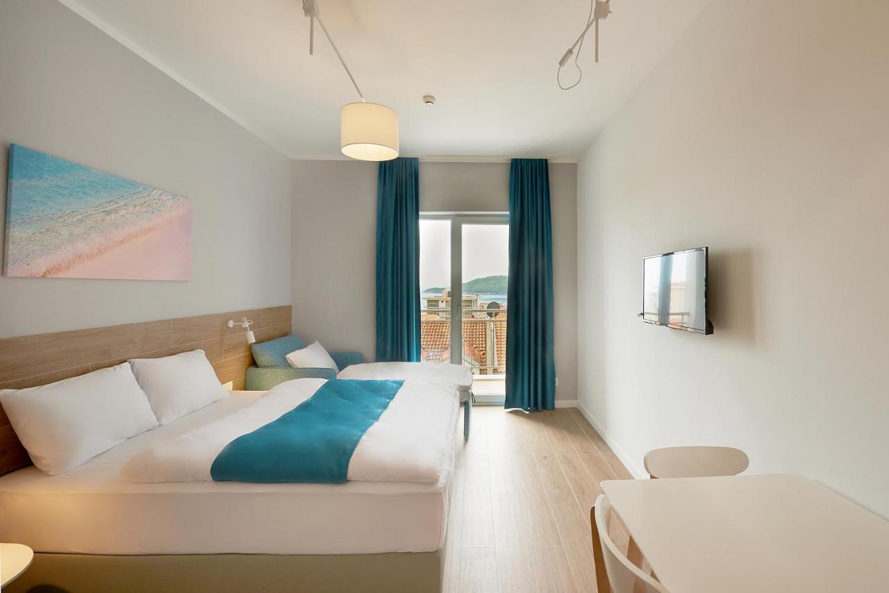 Garni Hotel Larimar Budva Exteriör bild